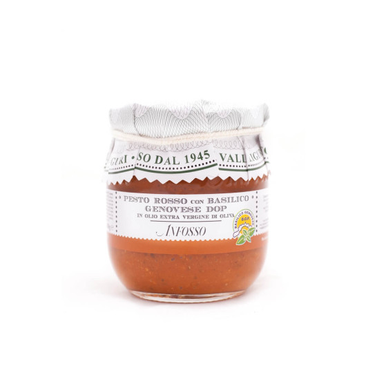 Crveni pesto sa suhom rajčicom, bosiljkom genovese dop i maslinovim uljem