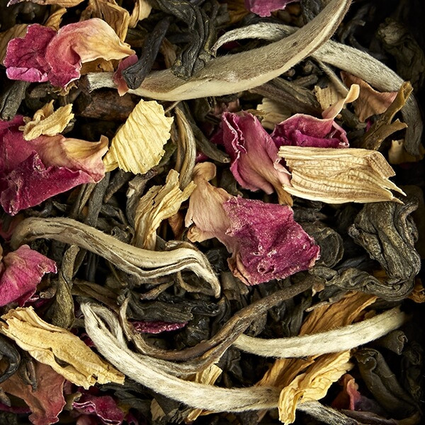 Zeleni i bijeli aromatizirani čaj u rinfuzi