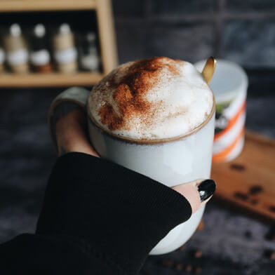 VEGANSKI Pumpkin Spice Latte topli napitak